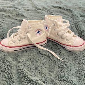 Toddler Chuck Taylor Classic Converse! Never worn outside-like new! Size 6.